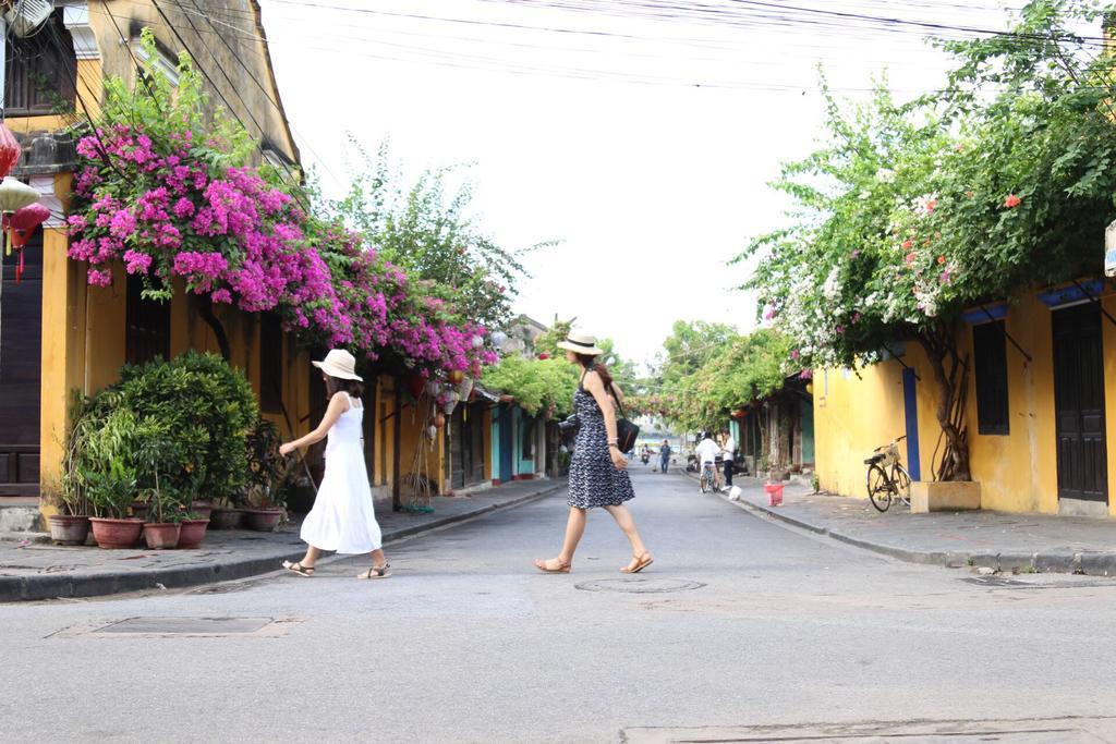 Long Life Riverside Hotel Hoi An Dış mekan fotoğraf